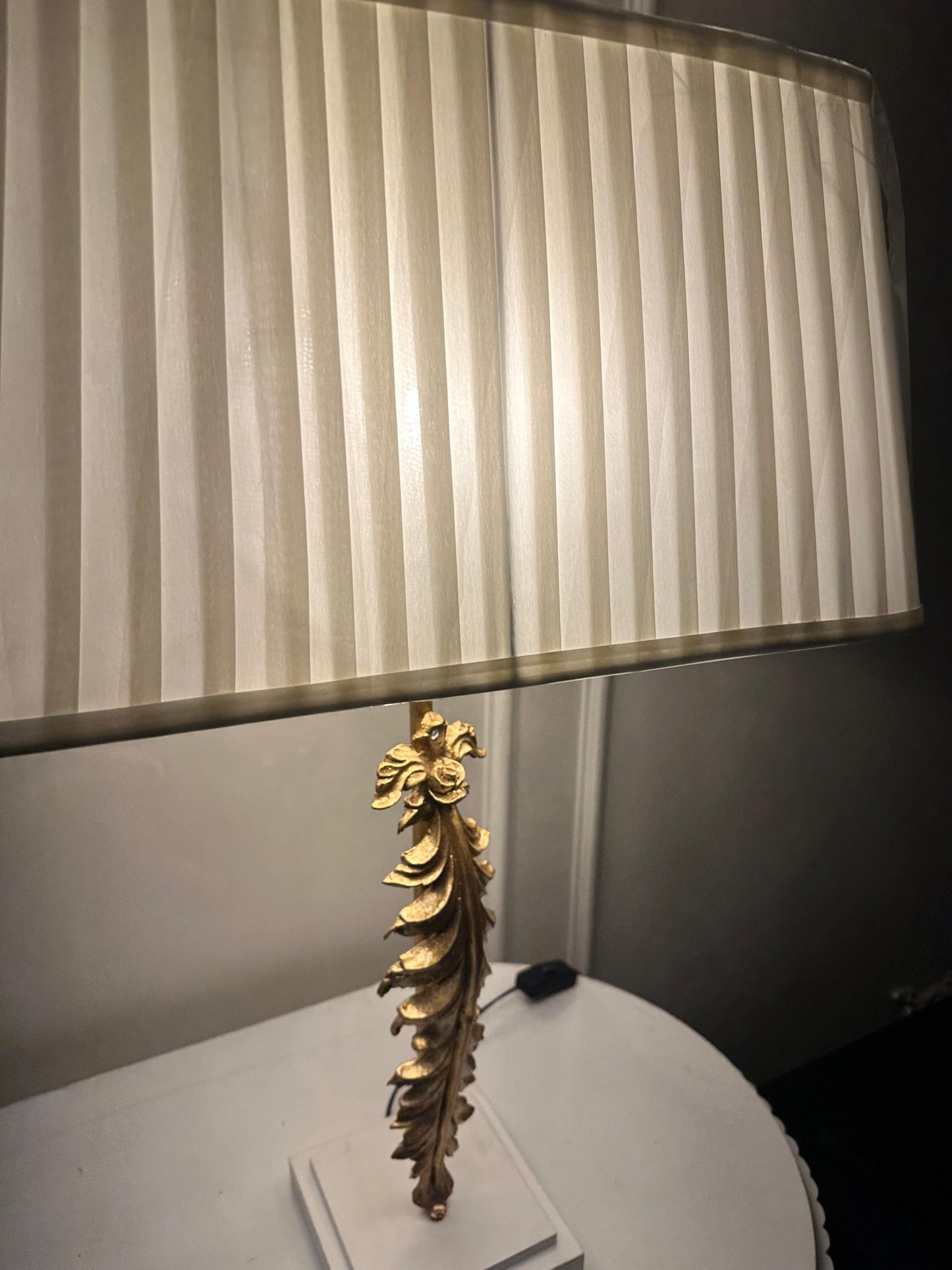 Classic Acanthus leaf lamps