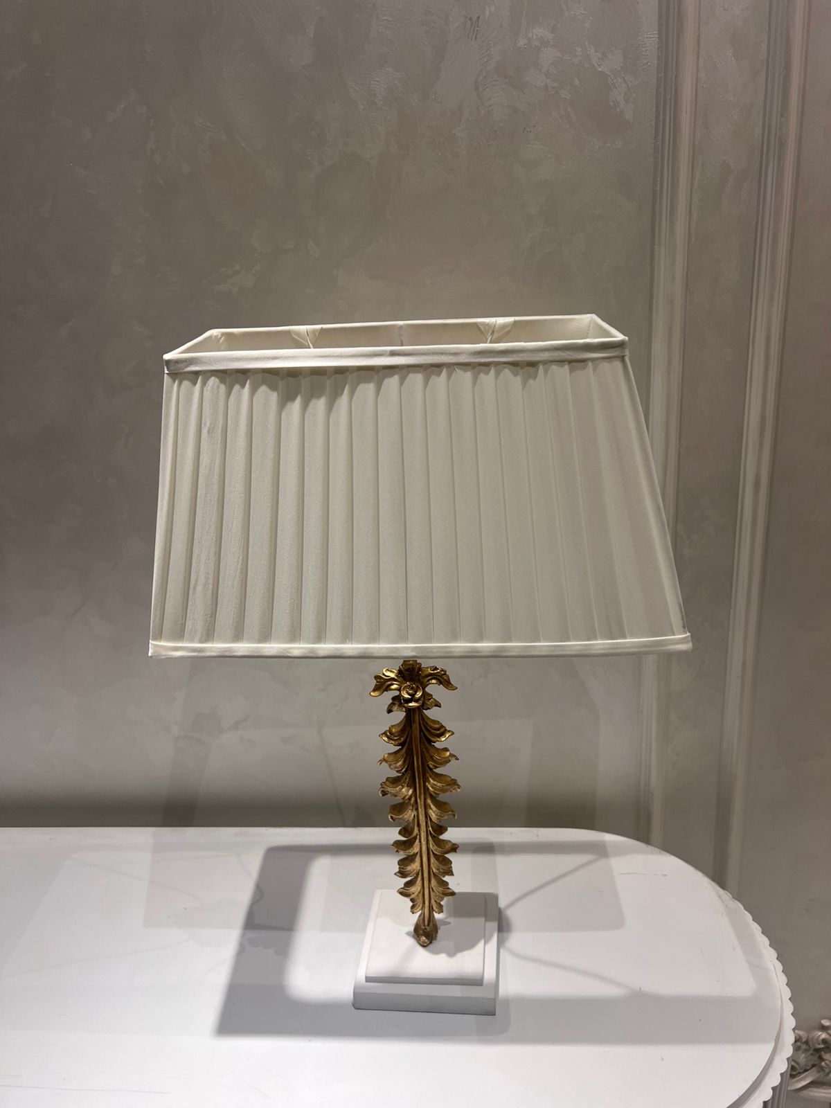 Classic Acanthus leaf lamps