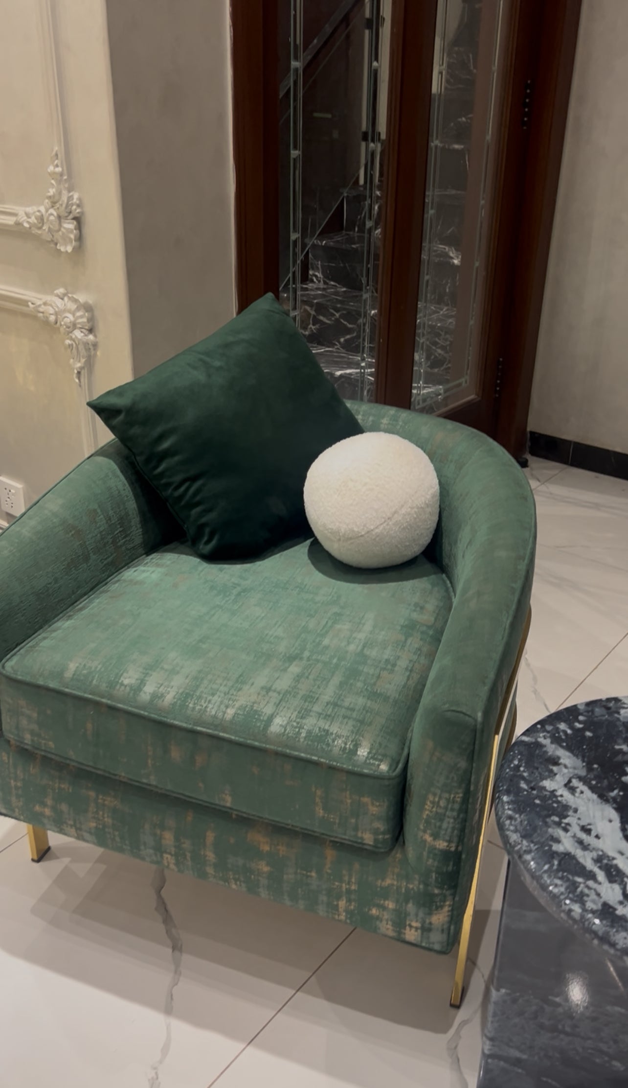 Round Cushion