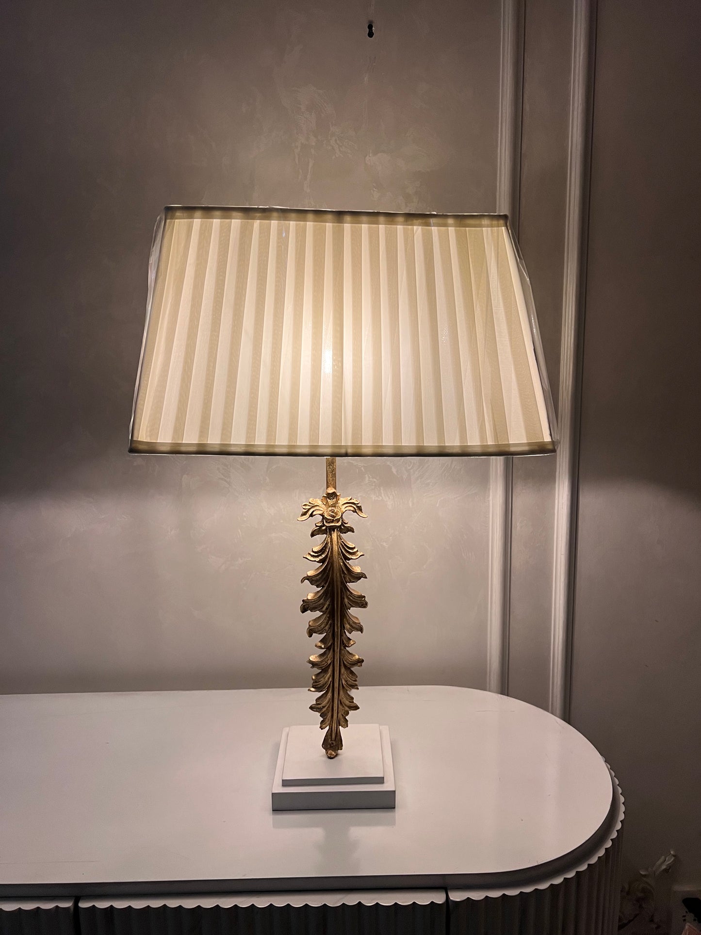 Classic Acanthus leaf lamps