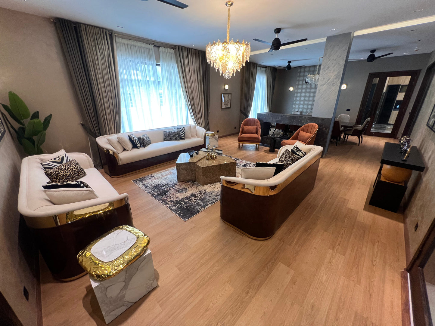 The Amber Lounge
