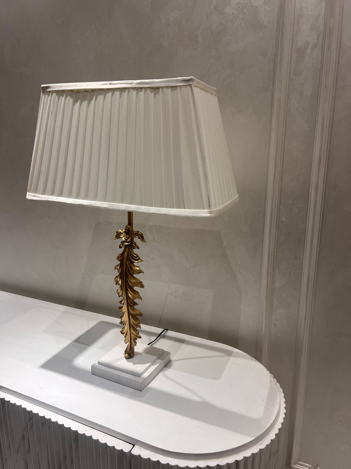 Classic Acanthus leaf lamps